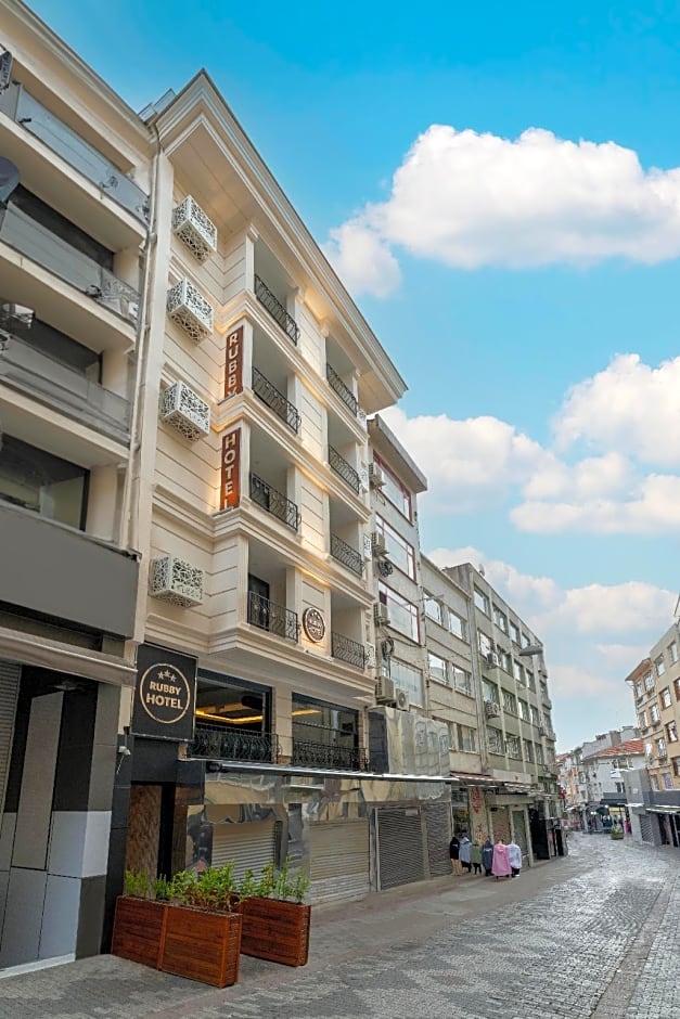 RUBBY HOTEL KADIKOY