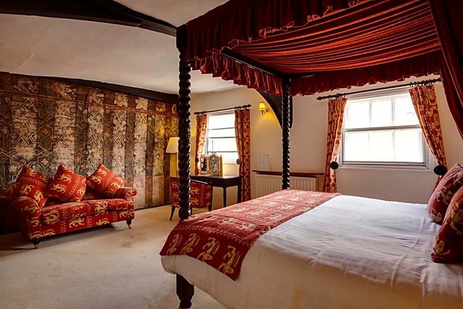 The Saracens Head Hotel