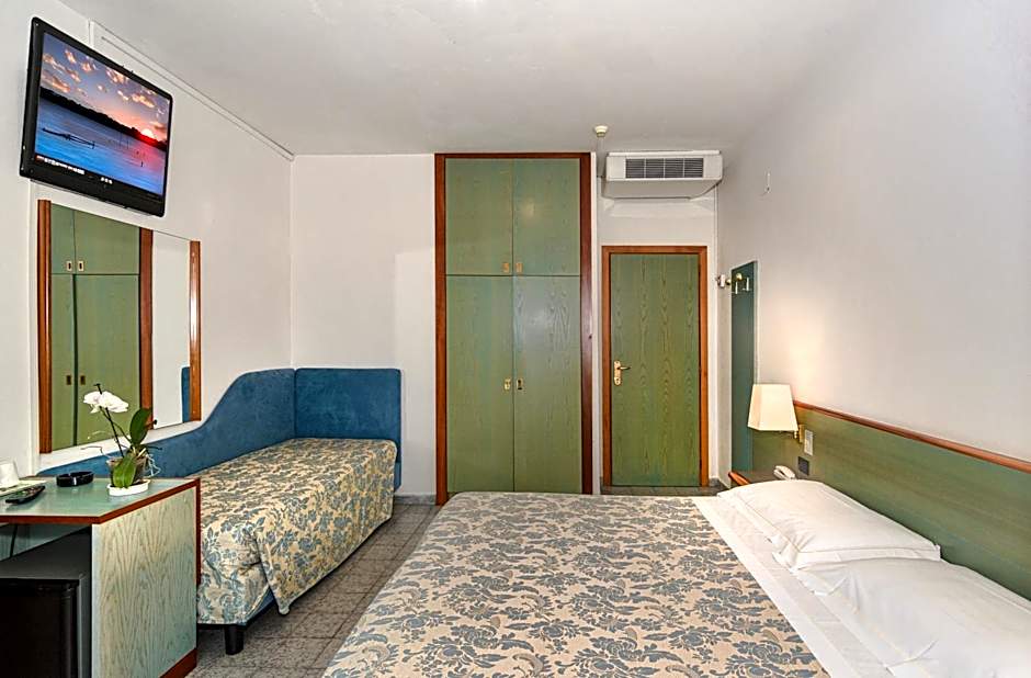 Hotel Paris