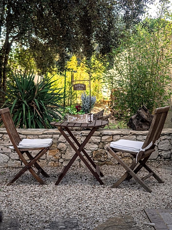 Les Jardins d'Holi proche Uzès