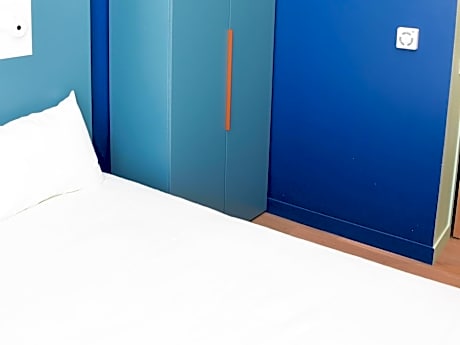 Double Room with Folding Bed