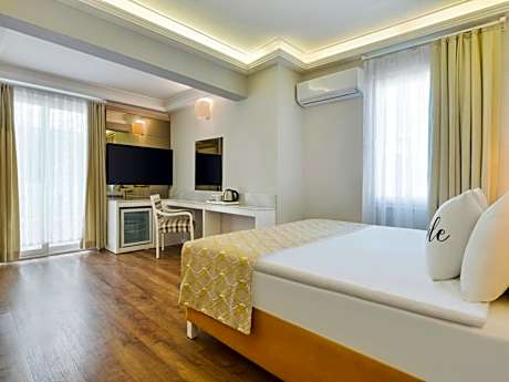 Lake House Standart Garden View Room