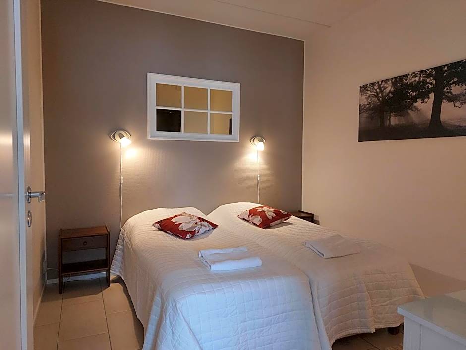 Photo 1 of 7 of 1 Bedroom Suite
