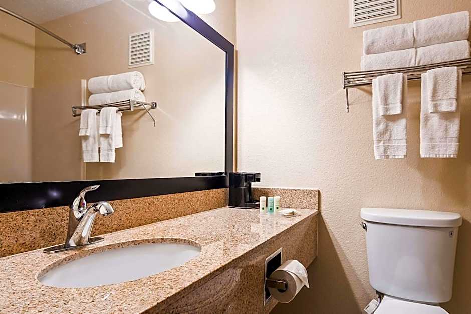 Quality Inn Tomah