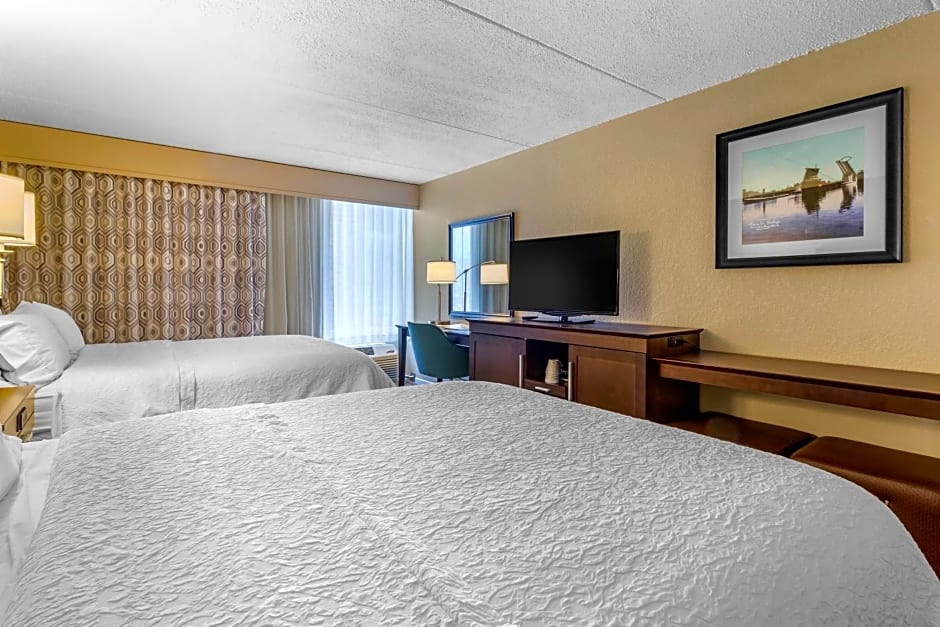 Hampton Inn Green Bay Downtown