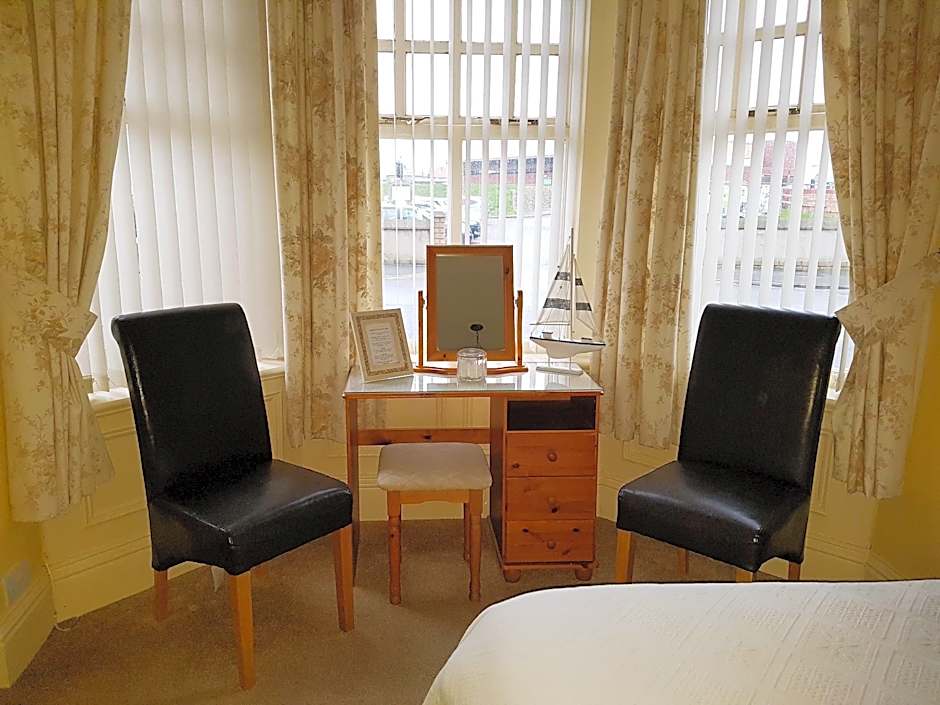 Crescent Lodge Guest House