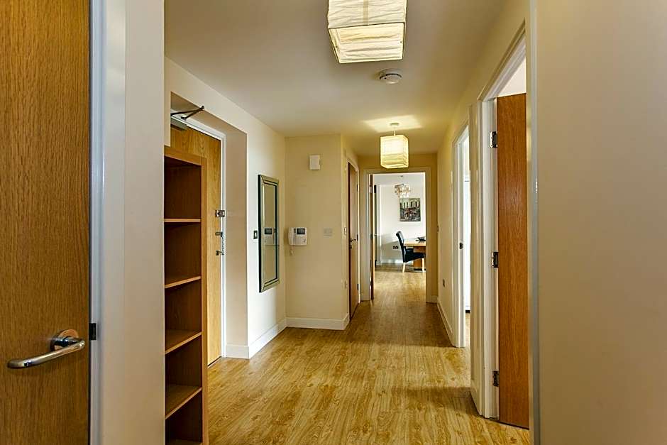 ShortstayMK Vizion apartments, with free superfast wi-fi, parking