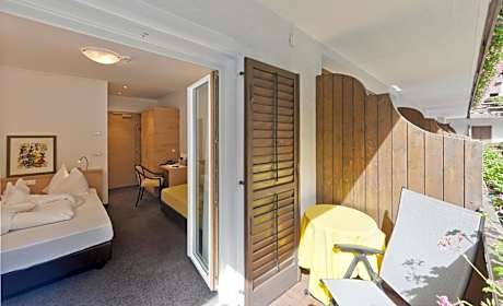 Standard Double Room with Balcony