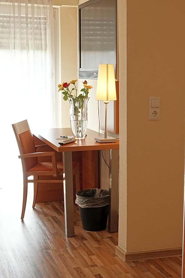 Hotel-Restaurant Zum Kirschbaum