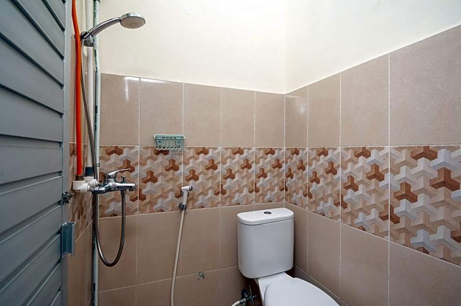 RedDoorz Syariah near RS Tentara Solok