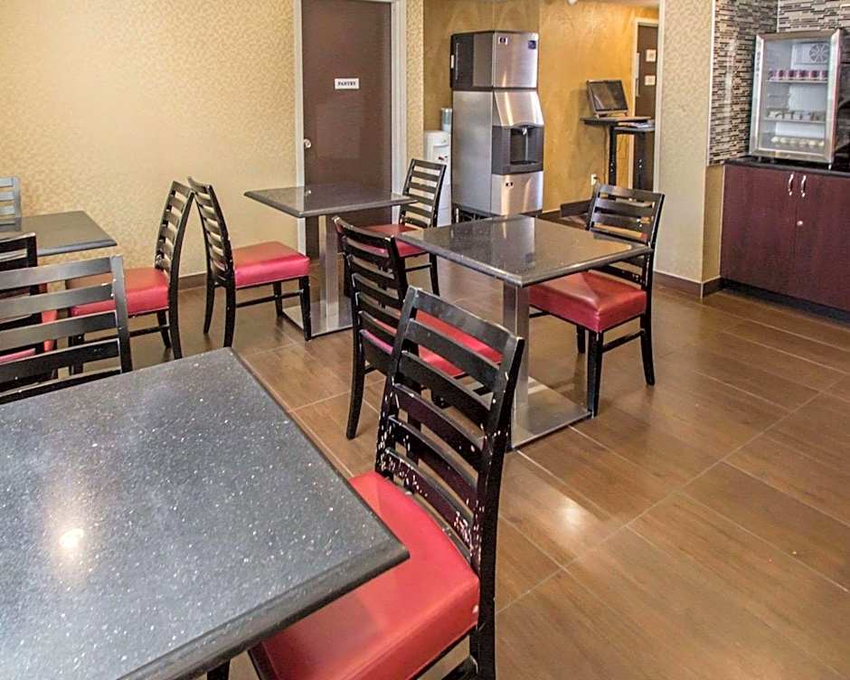 Rodeway Inn Bronx Zoo