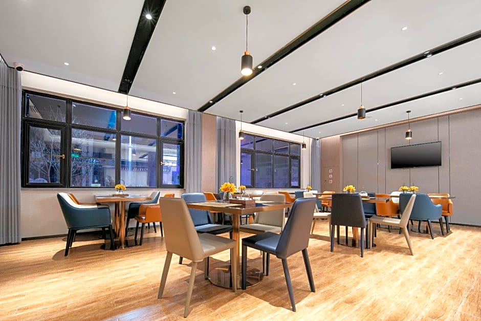 Echarm Hotel Jingzhou Honghu Long Street