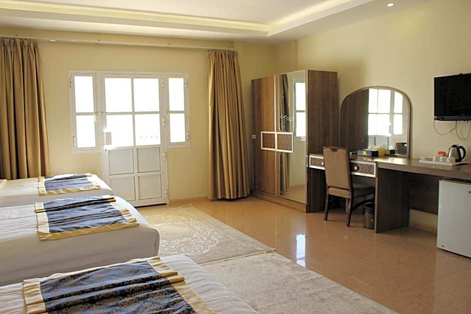 Al Diyar Hotel