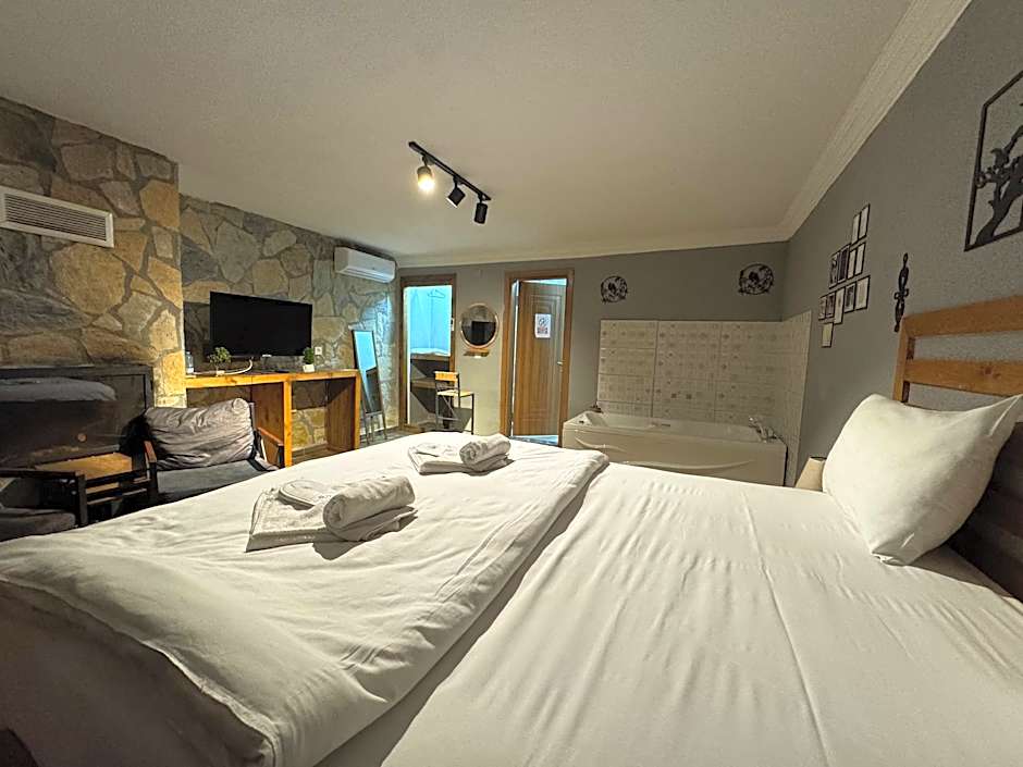 Taş Mahall Luxury Hotel