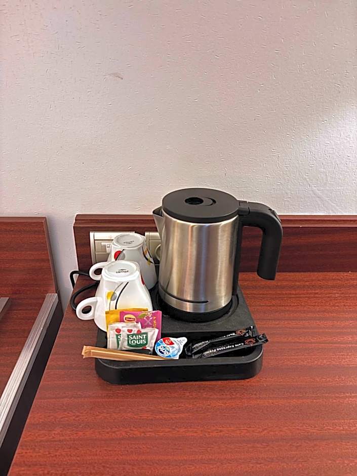 Kyriad Limoges Centre Gare - Atrium