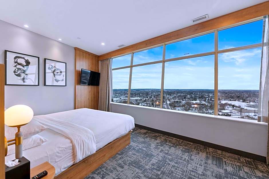 Tower Hotel at Fallsview