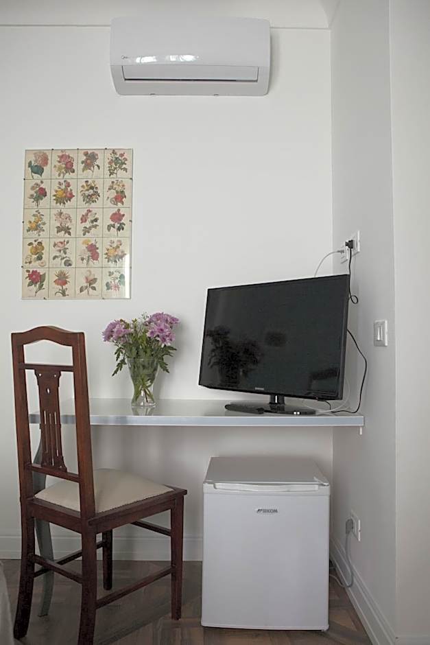 Demetra Rooms