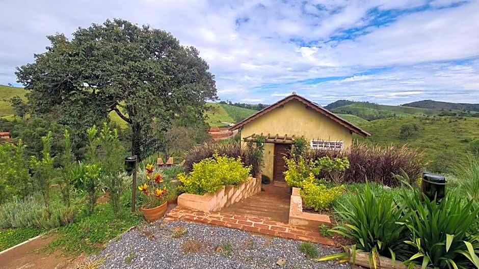 Chalé Vilarejo - Vila Monte Cunha