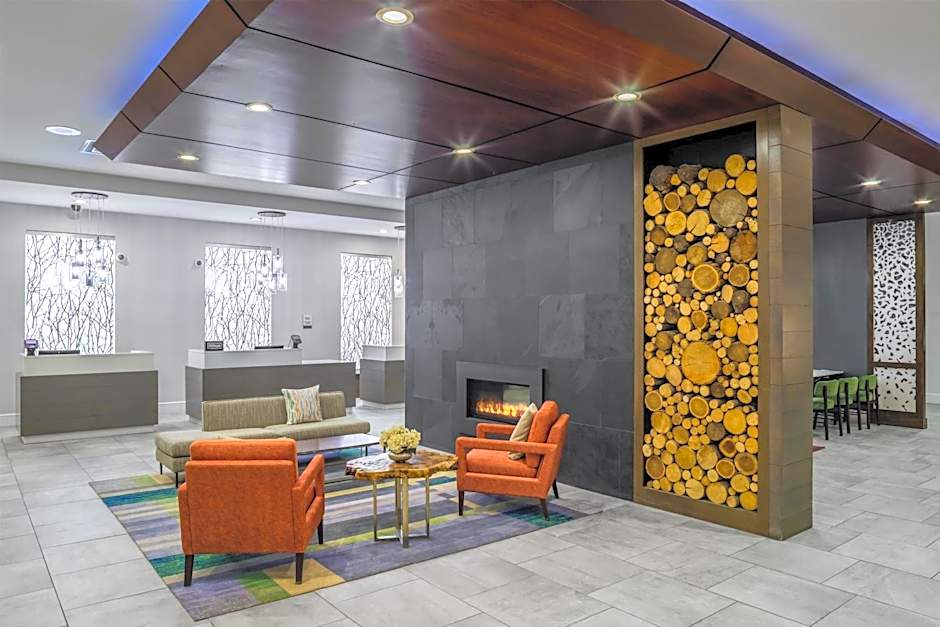 DoubleTree By Hilton Hotel Rochester