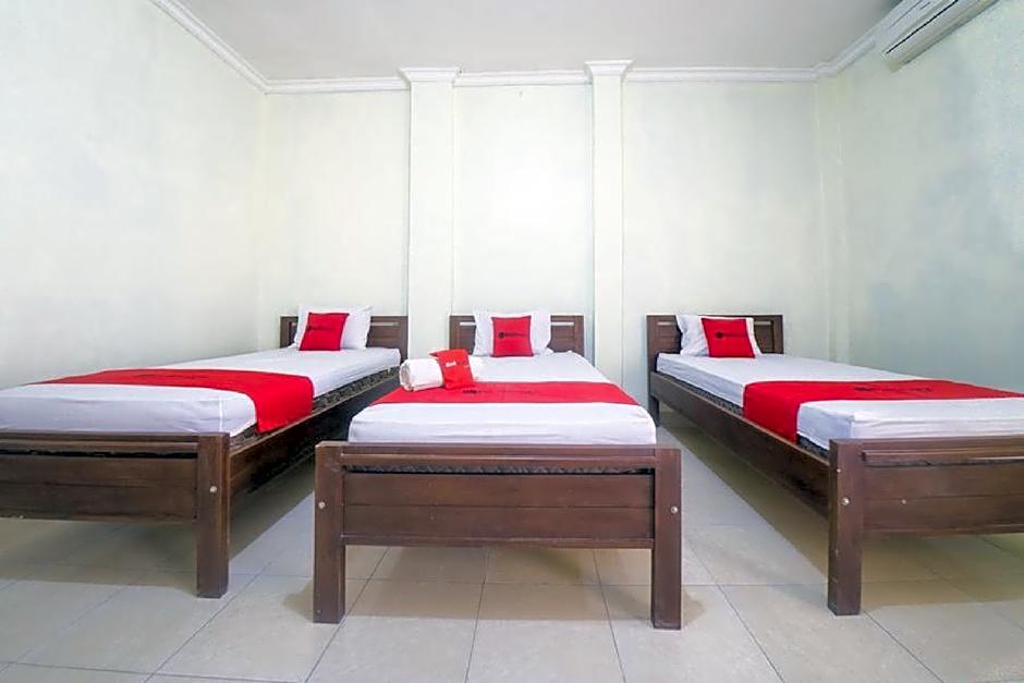 RedDoorz near Nusa Cendana University