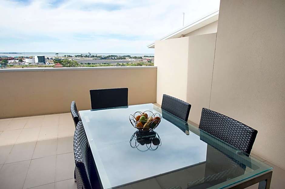 Gladstone City Central Apartment Hotel Official