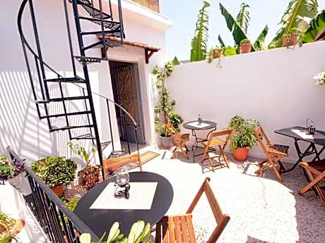 Triple Room with Private External Bathroom