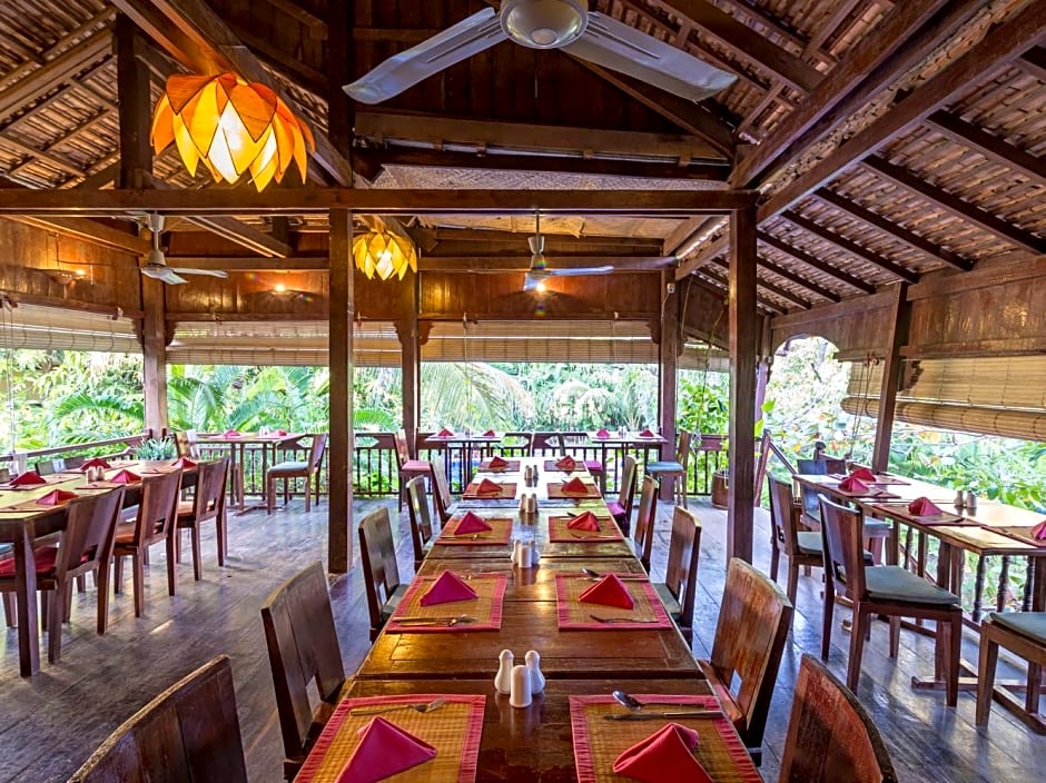 Sambor Village Hotel