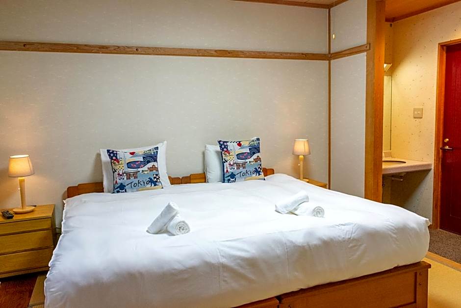 T Square Hakuba