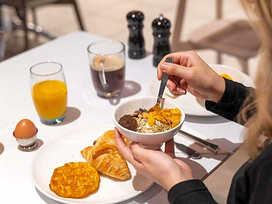 Novotel Macon Nord Autoroute du Soleil