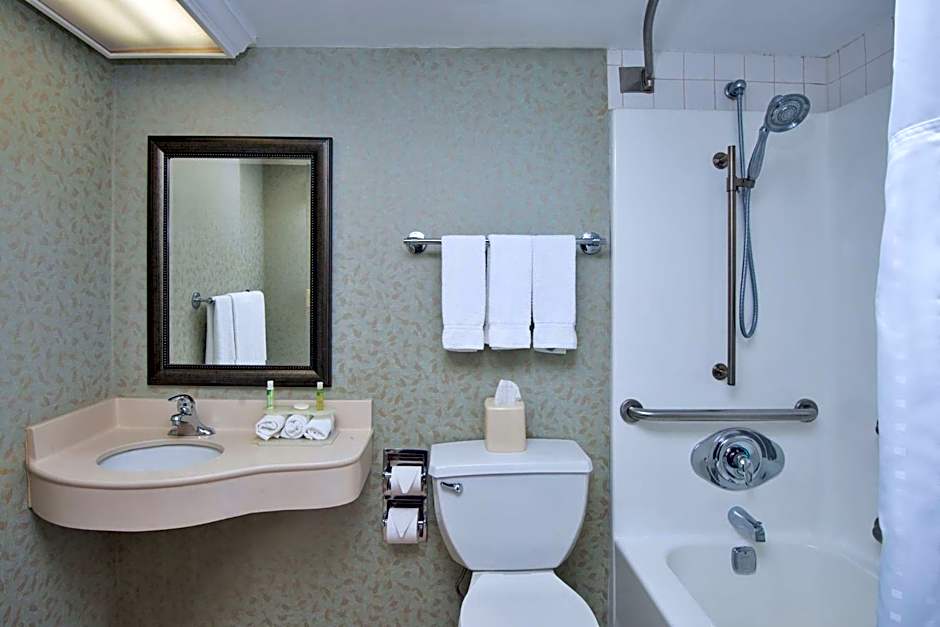 Holiday Inn Express Exton-Lionville By IHG