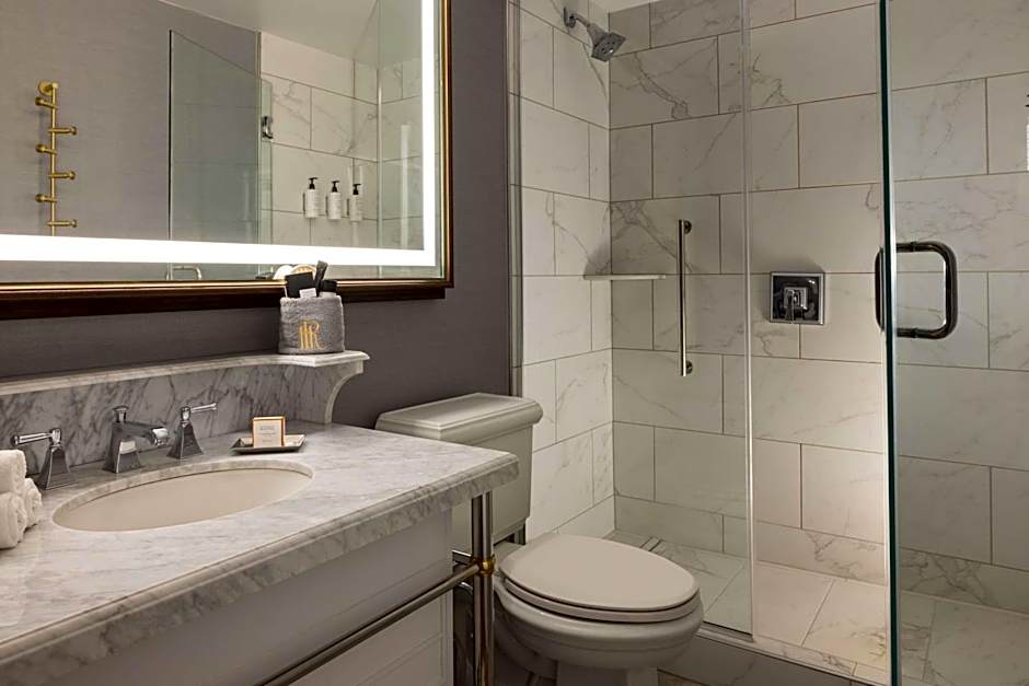 Hotel Roanoke - Conference Center Curio Collection by Hilton