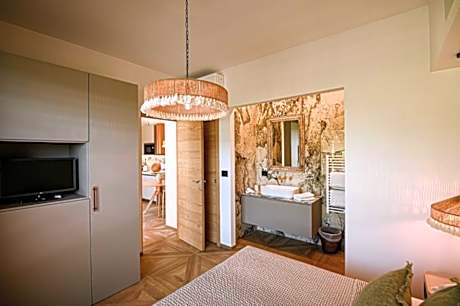 Junior Suite with Garden View