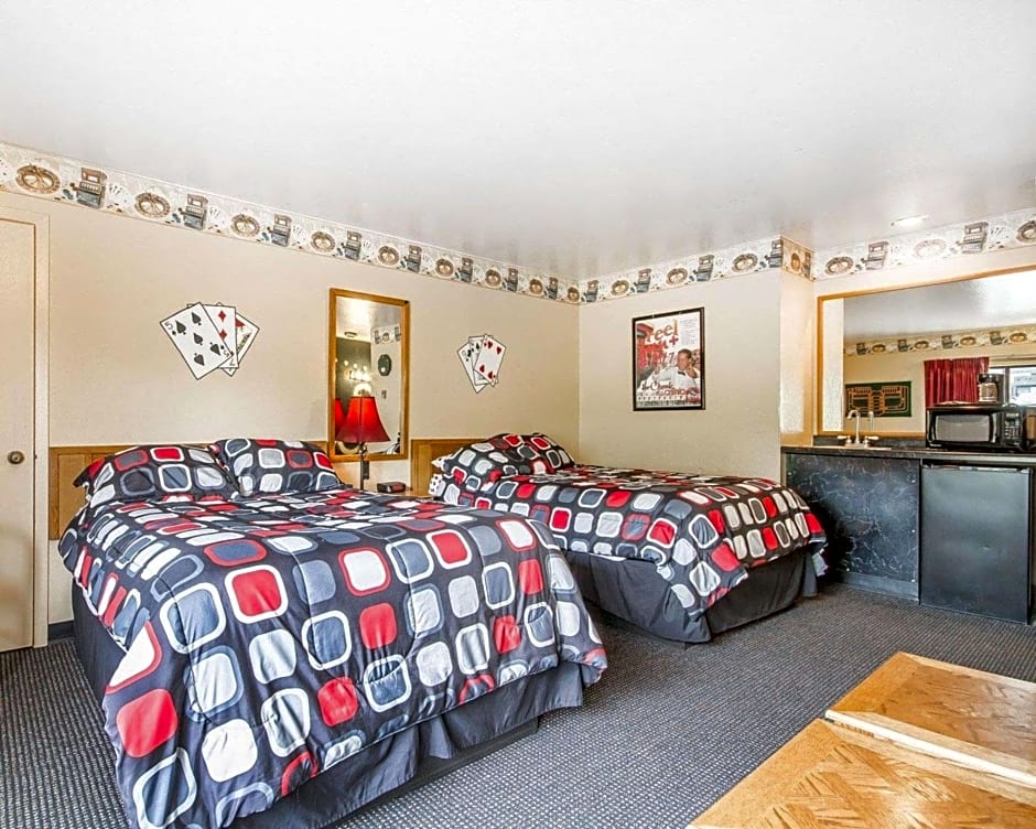 Rodeway Inn & Suites Madison East