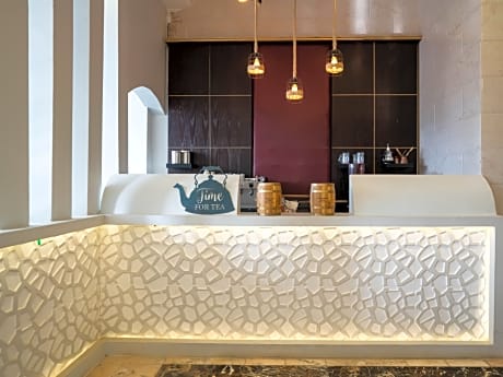 545 Golden Galaxies Furnished Units