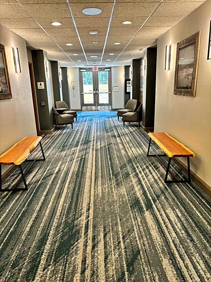 NEW! Marriott Slope View Ski & Summer Luxury Studio Sleeps 4 Full kitchen, Amenities & Paid Parking