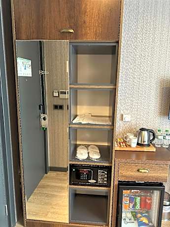 Economy Single Room with Balcony