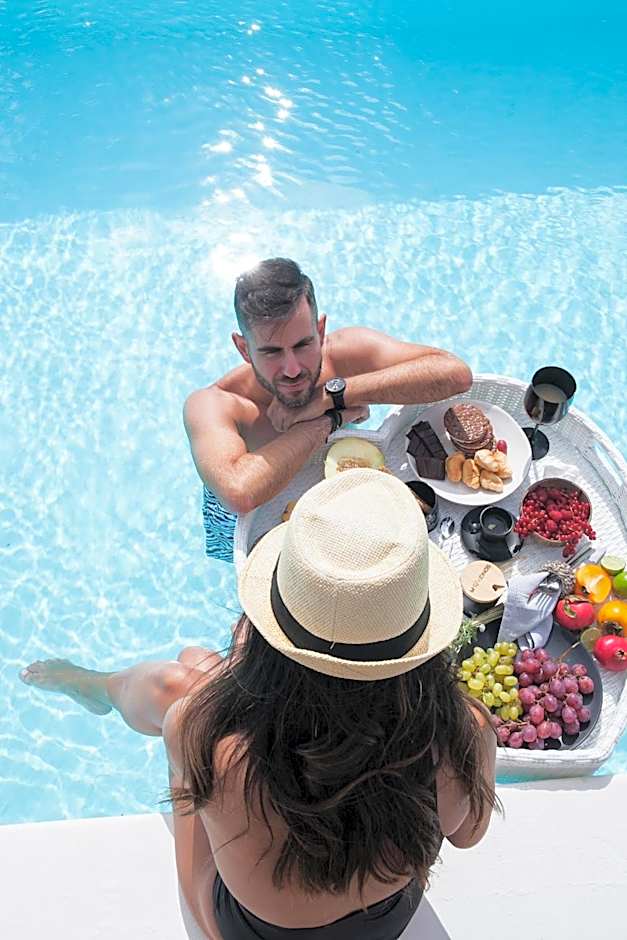 Agrari Bo Suites by Mykonos Rocks