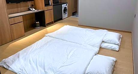 Deluxe Ondol Room