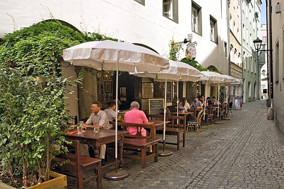 Restaurant Dicker Mann Hotel zum Blauen Krebs