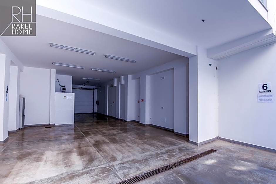 B&B Rakel Home
