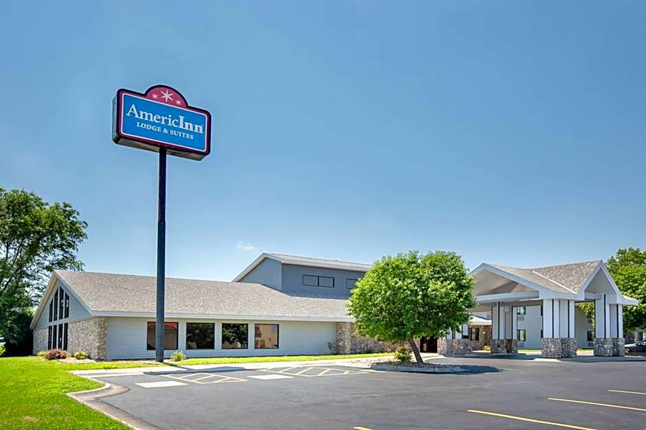 Photo 1 of 10 of AmericInn by Wyndham Lincoln North