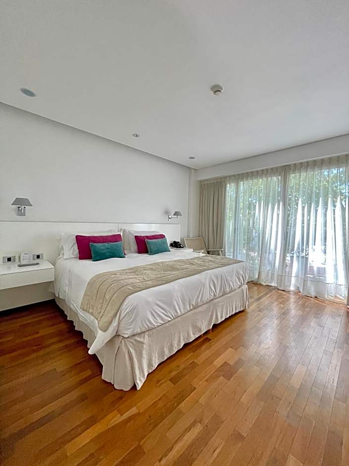 Ilum Experience Home