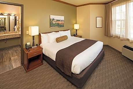 Superior King Suite - Non-Smoking