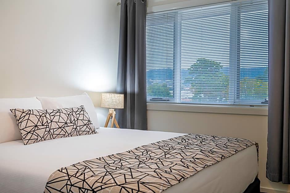 Warners Bay Apartments