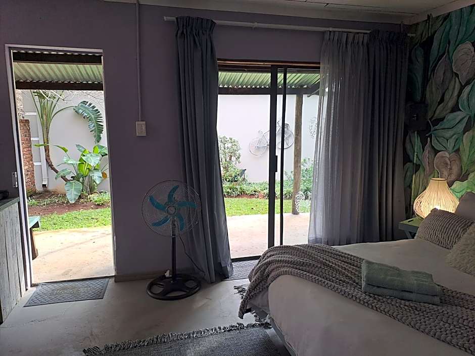 Shangrila-innibos Country Lodge