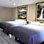Super 8 by Wyndham Visalia