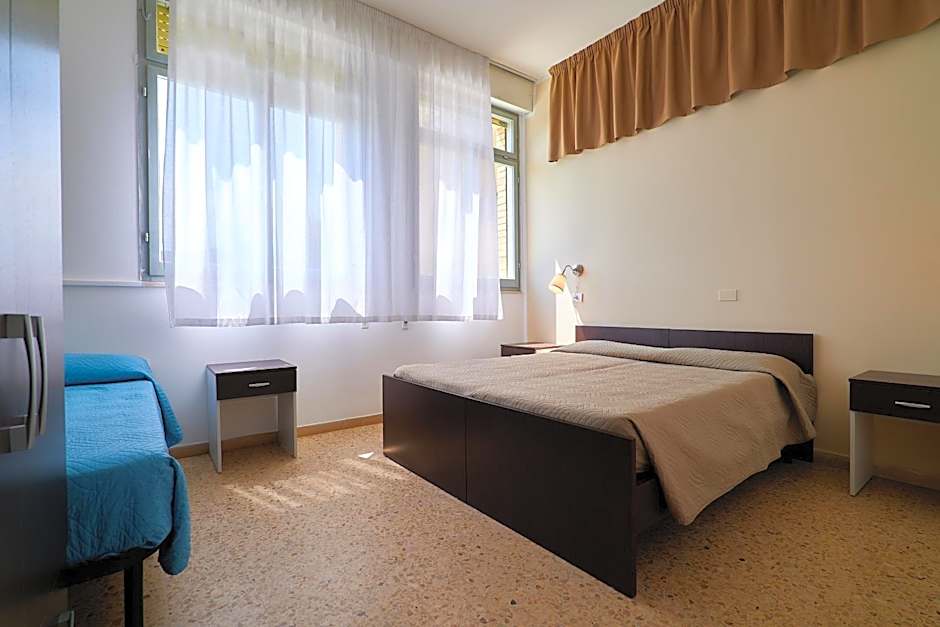 Soleē, Family Holidays & Hostelling