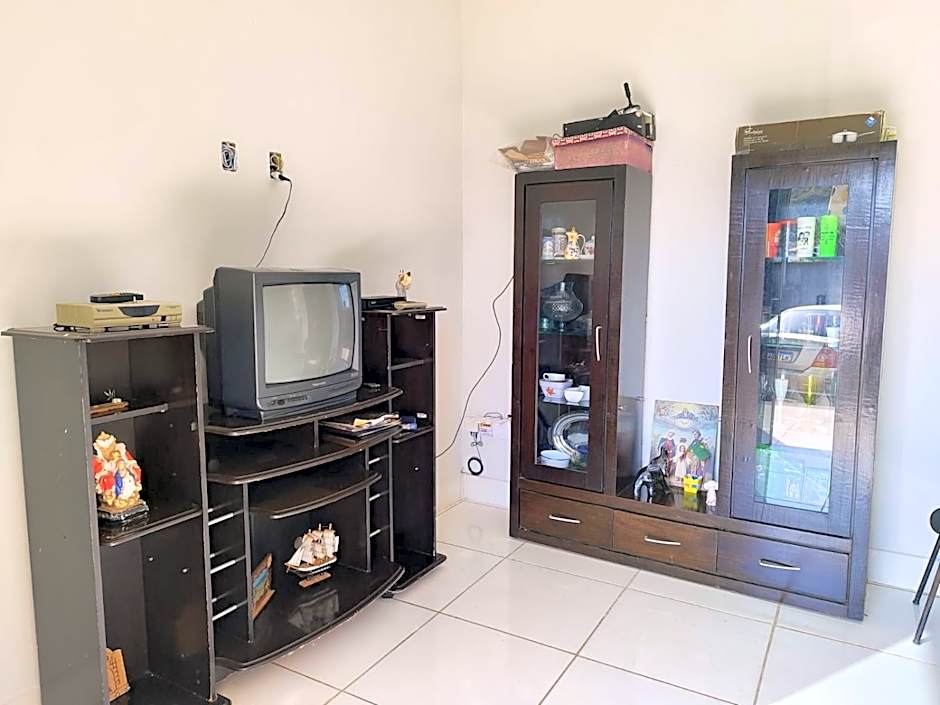 Casa espaçosa em frente à pracinha