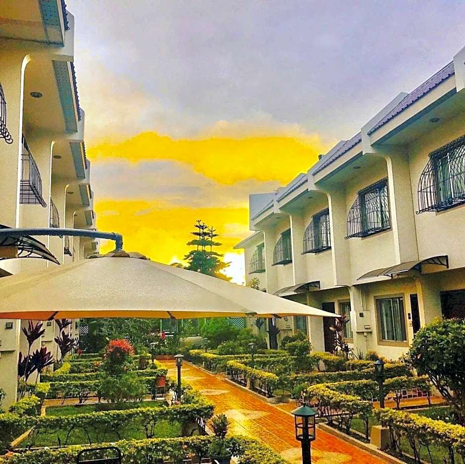 Baguio Holiday Villas