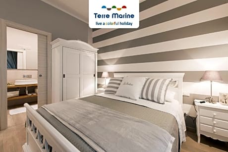 La Bonheur, Terre Marine